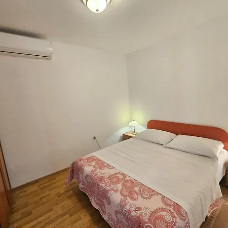 Visnja Nv 4 - For 3 Persons With Terrace Apartment *