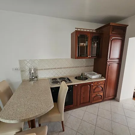 Visnja Nv 4 - For 3 Persons With Terrace *