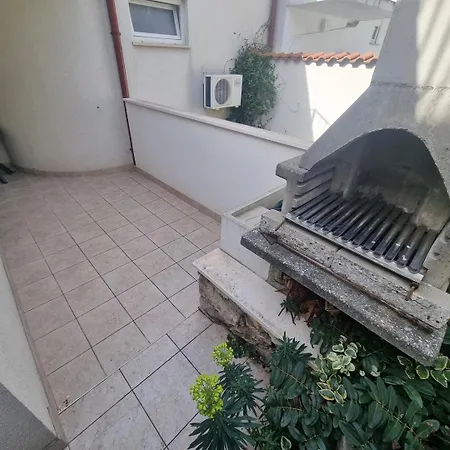 Apartment Visnja Nv 4 - For 4 Pers. With Terrace Novi Vinodolski